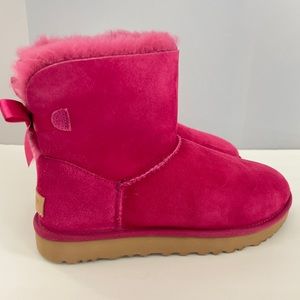Ugh Women’s Bailey Bow Glisten Pink Ugg Boots with Satin Bow Women’s Size 9
